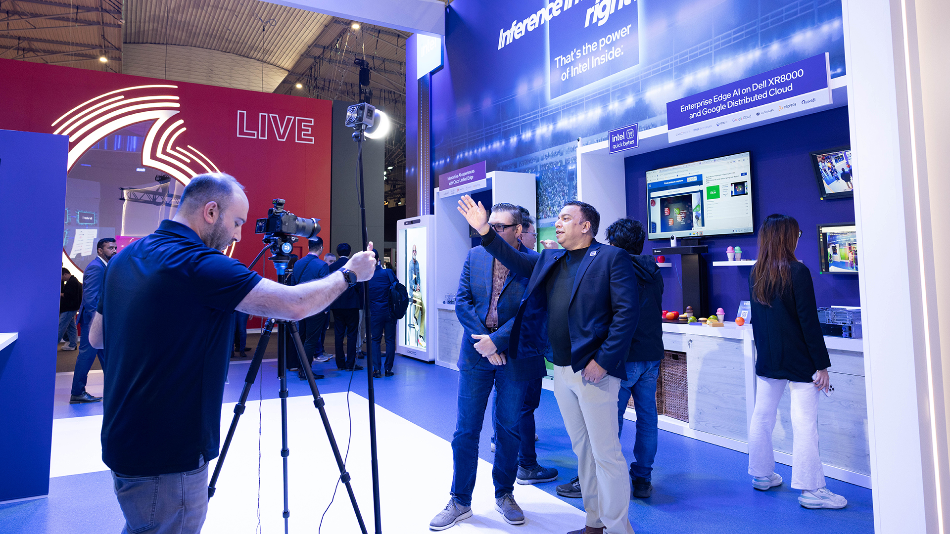 mwc-2026-intel-booth-camera-demo